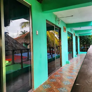 El Refugio Bacalar