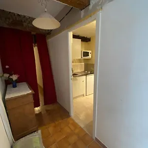 https://studio-12.fr-provencehotel.com