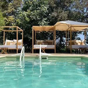 https://mas-de-lisle.fr-provencehotel.com